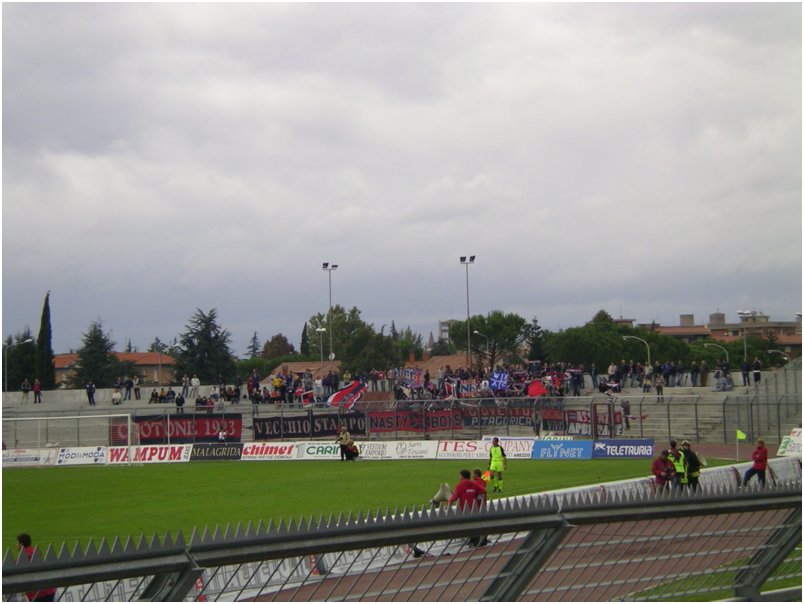 Arezzo - Crotone  10.10.2004 028